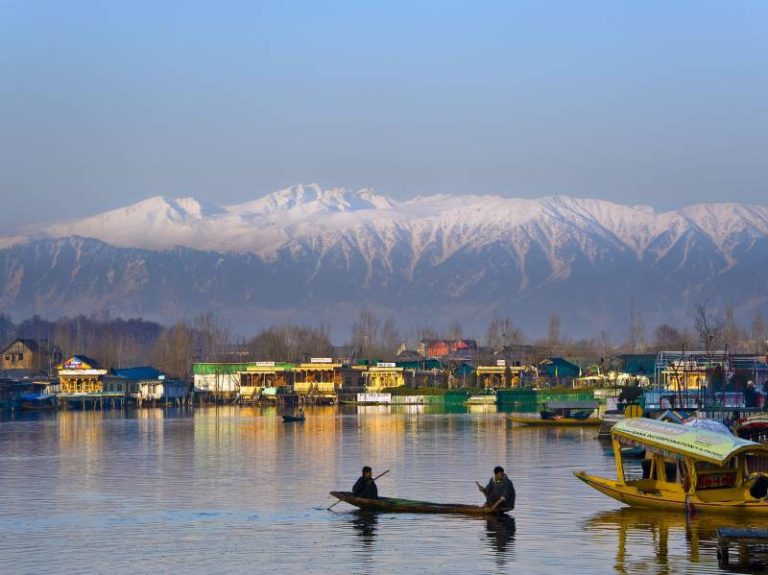 Kashmir Paradise Tour (4 Nights/5 Days)