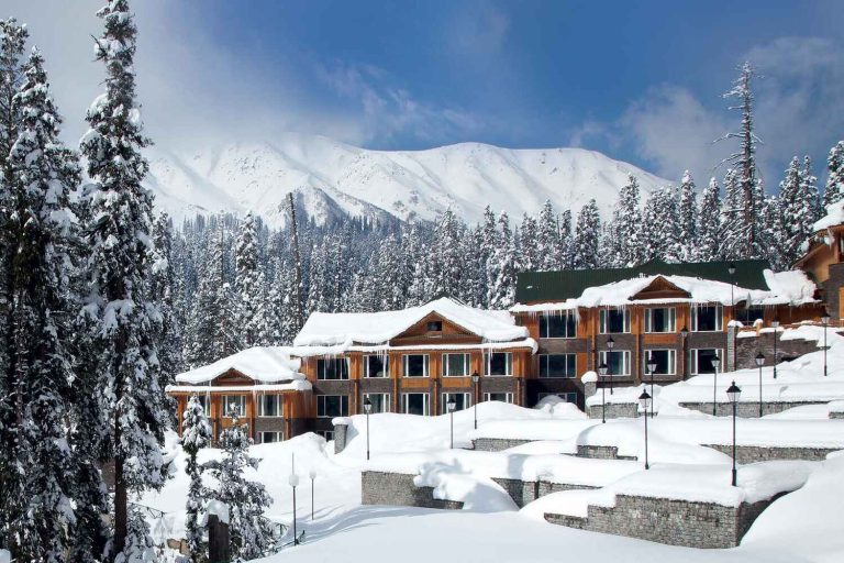 Kashmir Honeymoon Tour (5 Nights/6 Days)