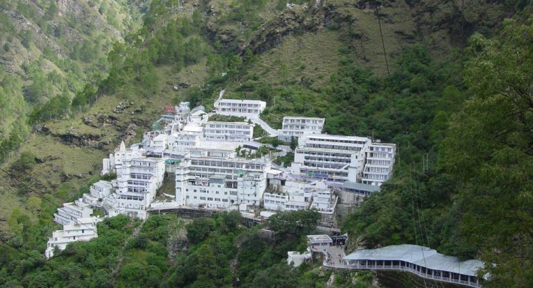 Vaishno Devi with Vaishno Devi Trekking Package (4 Nights/ 5 Days)